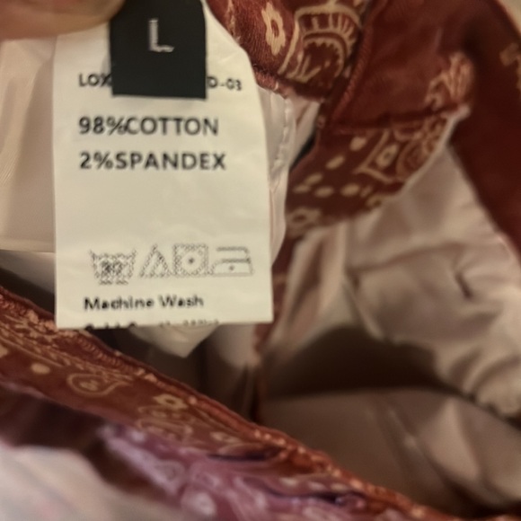 Red Bandana Print Barrel  pants size Large - Picture 13 of 13